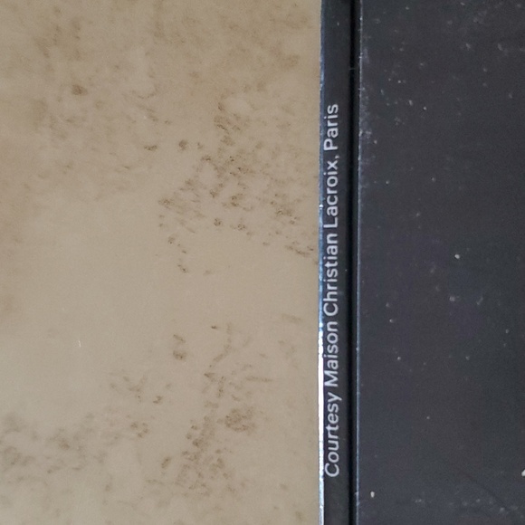 Christian Lacroix Gold Gotha  Ensemble Ltd Ed Magnet - Picture 3 of 4